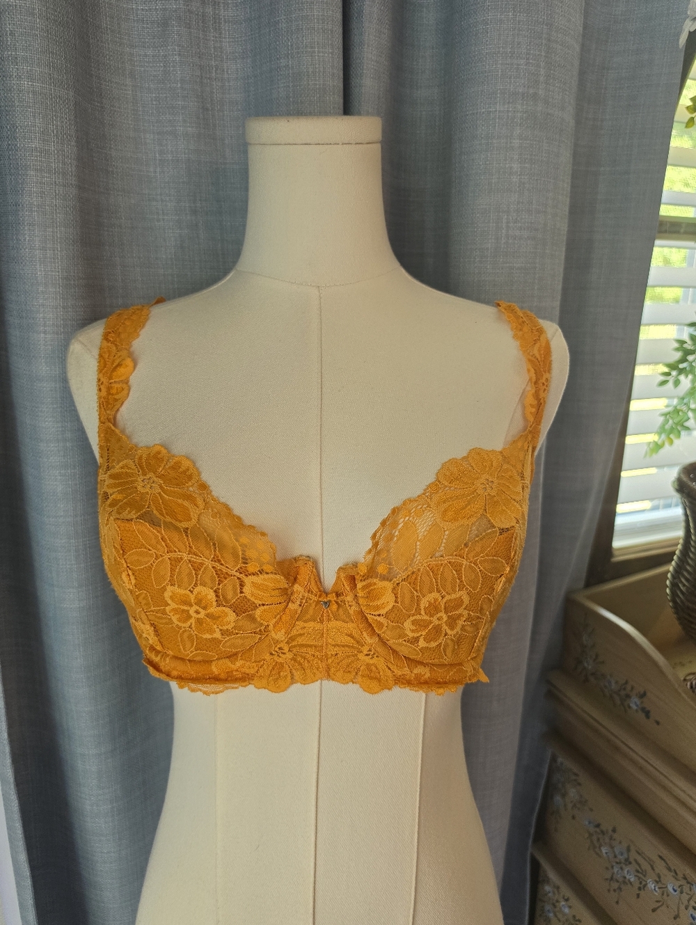 Victorias Secret Orange Lace Bra